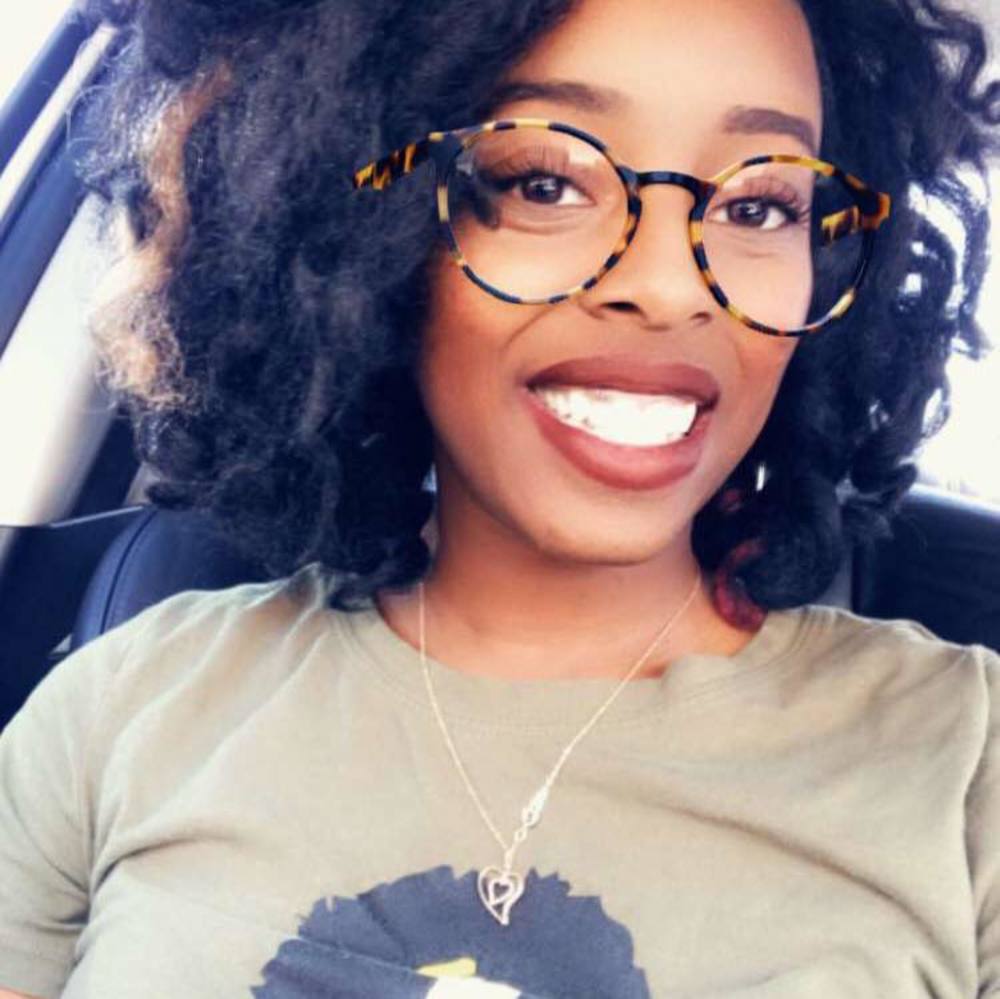 Meet your Posher, Arielle